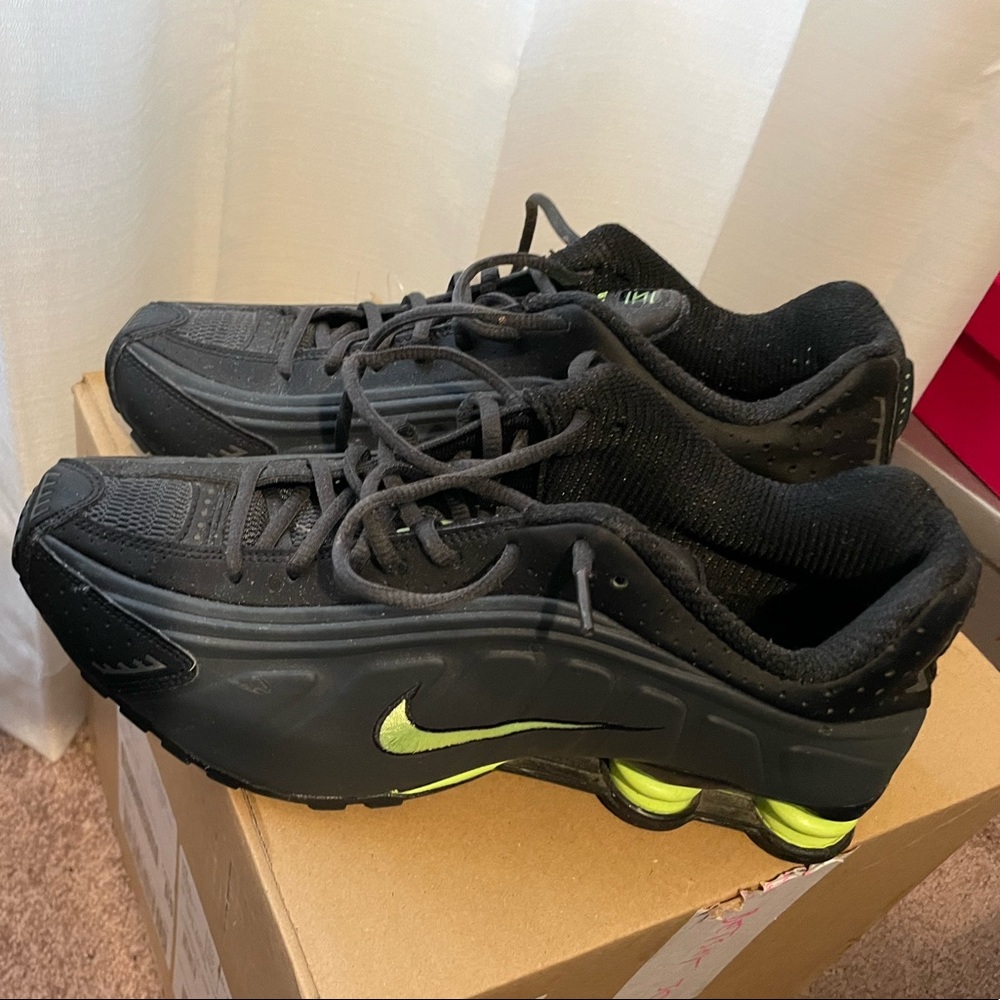 Nike Shox